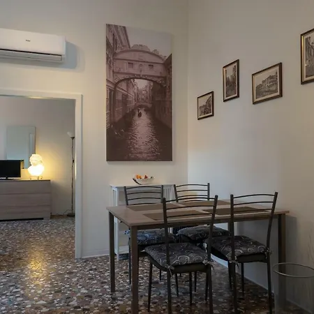 Ca' Del Mistero Apartment